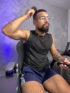 Snapshot of vincentjaxon chatting on May 2026 05:40:01 PM vincentjaxon online show from May 2026 05:40:01 PM
