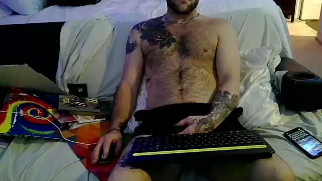 Snapshot of Luv2SuckBWC92 chatting on October 2025 01:26:01 AM Luv2SuckBWC92 online show from October 2025 01:26:01 AM