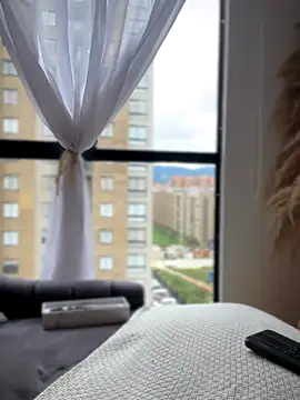 Sofi Leal online show from November 2025 12:16:01 PM