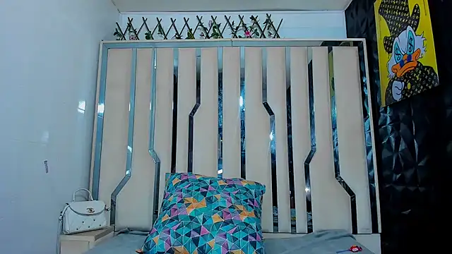 Lizzahot69 online show from November 2025 08:33:02 PM