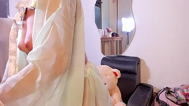 Amishell  online show from February 2026 10:26:01 PM