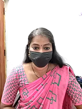 Snapshot of tamil_Sigappu_Roja chatting on March 2026 01:00:02 AM tamil Sigappu Roja online show from March 2026 01:00:02 AM