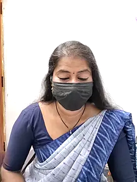 Snapshot of tamil_Sigappu_Roja chatting on March 2026 12:55:02 AM tamil Sigappu Roja online show from March 2026 12:55:02 AM