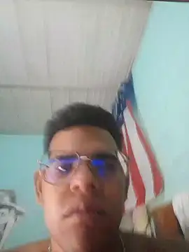 Snapshot of Bigtiti01 chatting on October 2025 03:14:02 AM Bigtiti01 online show from October 2025 03:14:02 AM