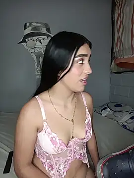 Bigtiti01 online show from April 2026 08:44:01 PM