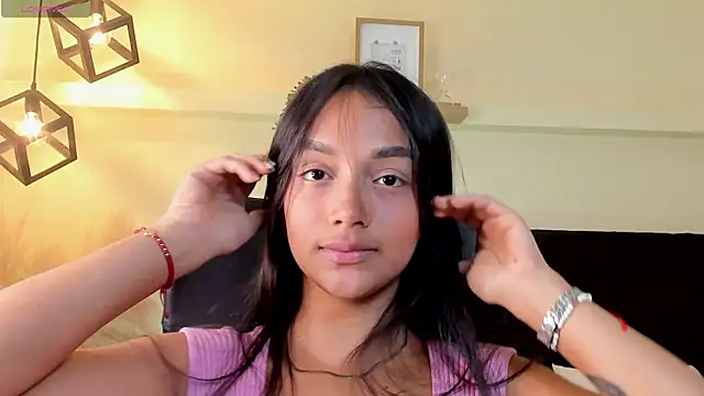 MelanyOconner online show from May 2026 10:27:01 PM