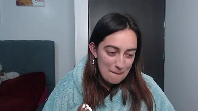 Snapshot of Meggan_n chatting on November 2025 03:39:02 AM Meggan n online show from November 2025 03:39:02 AM