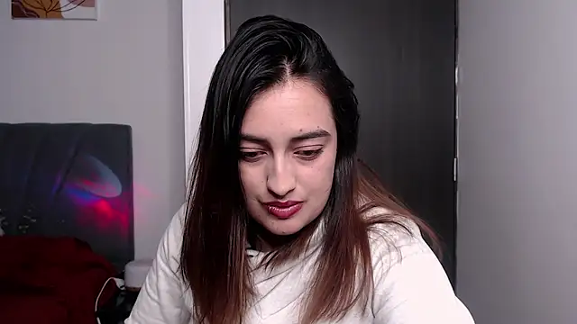 Snapshot of Meggan_n chatting on November 2025 03:52:01 AM Meggan n online show from November 2025 03:52:01 AM