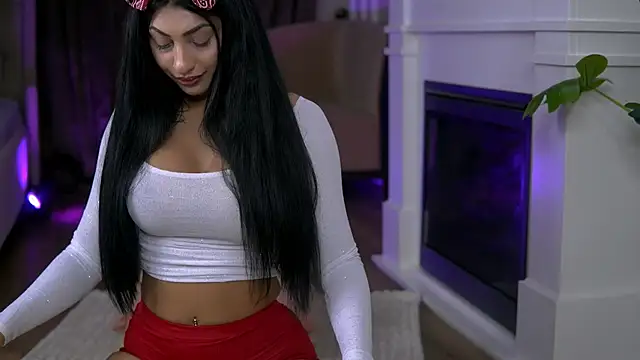 EmaHallee online show from March 2026 02:59:02 AM