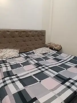 Snapshot of missneha61 chatting on September 2025 07:15:01 PM missneha61 online show from September 2025 07:15:01 PM