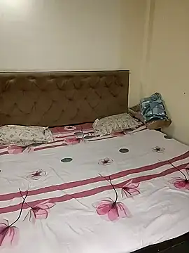 Snapshot of missneha61 chatting on September 2025 07:08:01 PM missneha61 online show from September 2025 07:08:01 PM