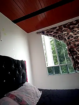 Isa Acosta online show from October 2025 03:57:02 PM