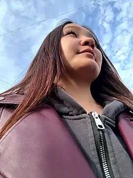 Snapshot of KissMeEva chatting on October 2025 07:27:01 AM KissMeEva online show from October 2025 07:27:01 AM