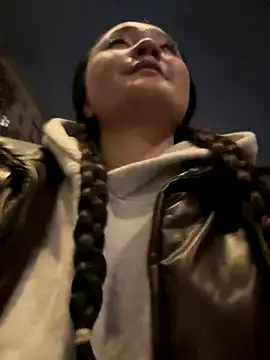 Snapshot of KissMeEva chatting on November 2025 03:13:02 PM KissMeEva online show from November 2025 03:13:02 PM