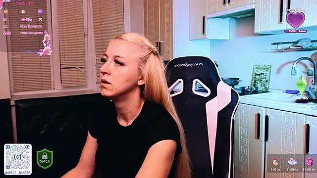 Snapshot of space_danger chatting on October 2025 03:33:02 PM space danger online show from October 2025 03:33:02 PM