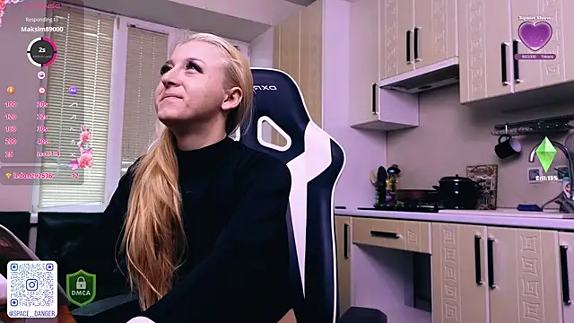 Snapshot of space_danger chatting on October 2025 05:08:01 AM space danger online show from October 2025 05:08:01 AM