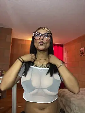 Snapshot of Stefany_44 chatting on June 2026 08:06:01 PM Stefany 44 online show from June 2026 08:06:01 PM