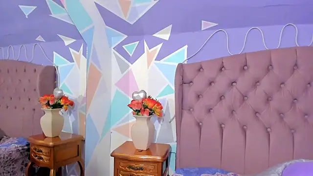 Snapshot of CloeyGraweing chatting on November 2025 11:55:02 AM CloeyGraweing online show from November 2025 11:55:02 AM