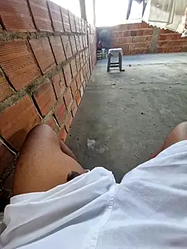 Douglasreis10 online show from November 2025 05:04:02 PM