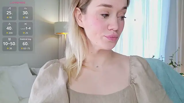 Snapshot of DiscoPotato chatting on March 2026 06:18:02 AM DiscoPotato online show from March 2026 06:18:02 AM