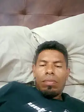 MI GERALD online show from November 2025 04:18:02 PM