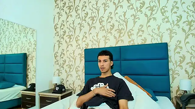 Snapshot of Marcus_Jeron chatting on September 2025 10:46:02 PM Marcus Jeron online show from September 2025 10:46:02 PM