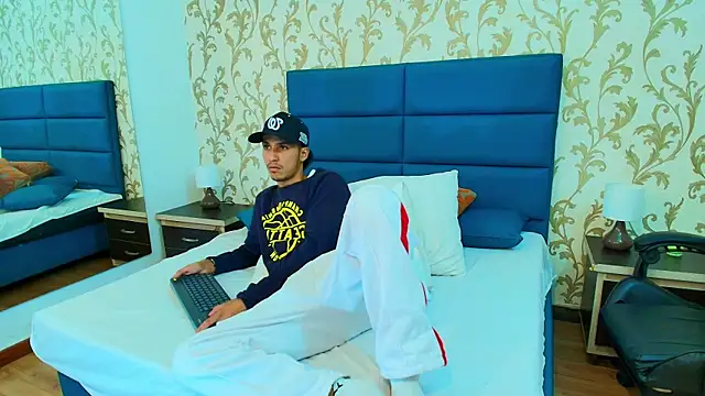 Snapshot of Marcus_Jeron chatting on September 2025 12:48:02 AM Marcus Jeron online show from September 2025 12:48:02 AM