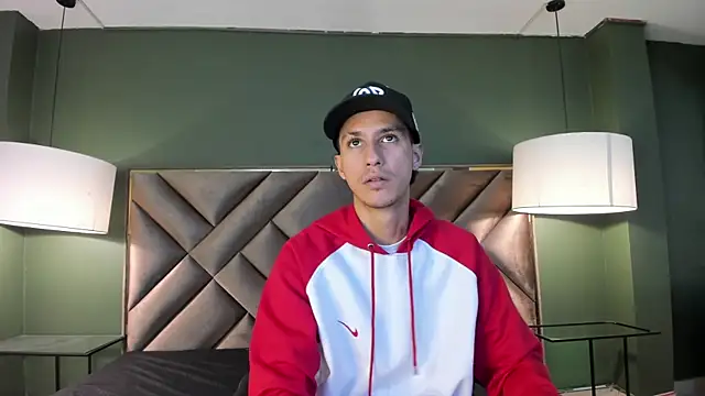 Snapshot of Marcus_Jeron chatting on October 2025 09:26:02 PM Marcus Jeron online show from October 2025 09:26:02 PM