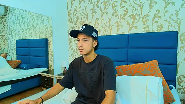 Snapshot of Marcus_Jeron chatting on October 2025 09:42:01 PM Marcus Jeron online show from October 2025 09:42:01 PM