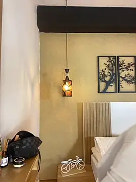 Camila Bustamante online show from September 2025 03:05:01 PM