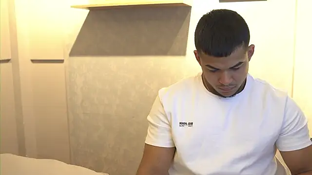 Thiago Valente online show from February 2026 12:44:02 PM