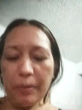 marinita13 online show from October 2025 12:35:02 AM