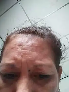 marinita13 online show from November 2025 04:51:01 PM