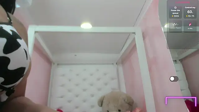 Snapshot of samantamilk6 chatting on October 2025 05:13:02 PM samantamilk6 online show from October 2025 05:13:02 PM