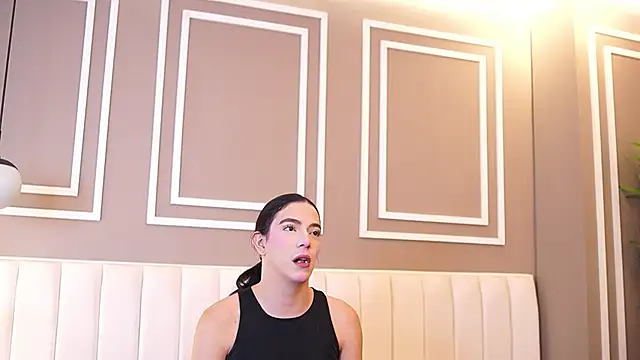 Ariaa Isabell online show from May 2026 12:54:02 PM