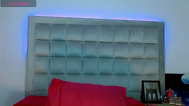 Snapshot of AmazingMistressNathy chatting on November 2025 05:28:02 AM AmazingMistressNathy online show from November 2025 05:28:02 AM