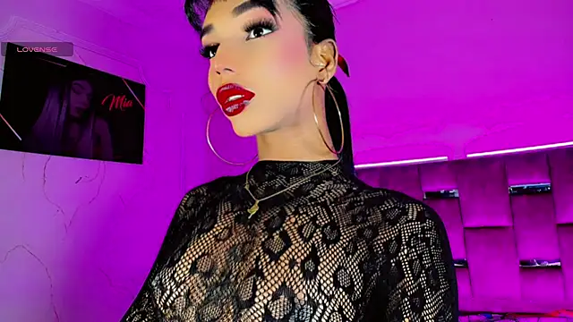 LADY-HOT-SEXY- online show from December 2025 03:46:01 AM