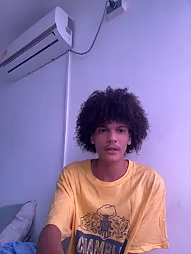 Max Rain online show from October 2025 05:13:02 PM