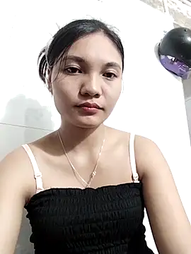 Snapshot of Duyen02 chatting on September 2025 05:26:03 PM Duyen02 online show from September 2025 05:26:03 PM