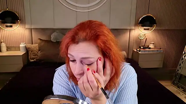 Evie Bennet online show from September 2025 10:37:01 AM