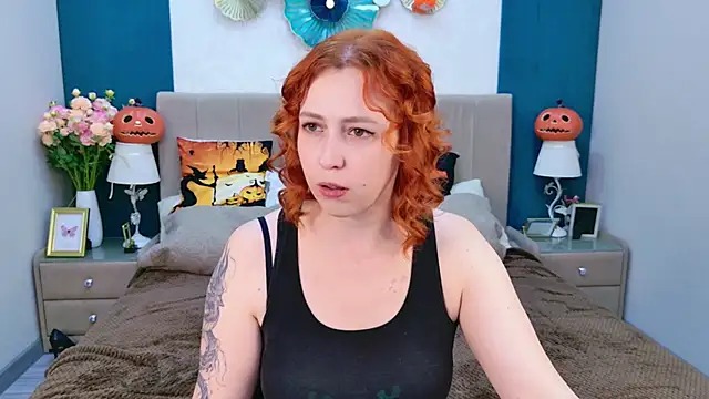 Snapshot of Evie_Bennet chatting on October 2025 10:30:01 AM Evie Bennet online show from October 2025 10:30:01 AM