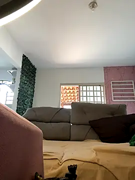 Snapshot of Chloe_Leaozinho chatting on November 2025 05:46:01 PM Chloe Leaozinho online show from November 2025 05:46:01 PM