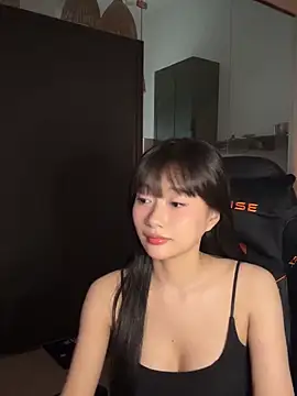 Snapshot of _Meimeibaby_ chatting on October 2025 08:23:01 AM Meimeibaby online show from October 2025 08:23:01 AM