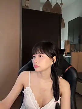 Snapshot of _Meimeibaby_ chatting on October 2025 08:11:02 AM Meimeibaby online show from October 2025 08:11:02 AM