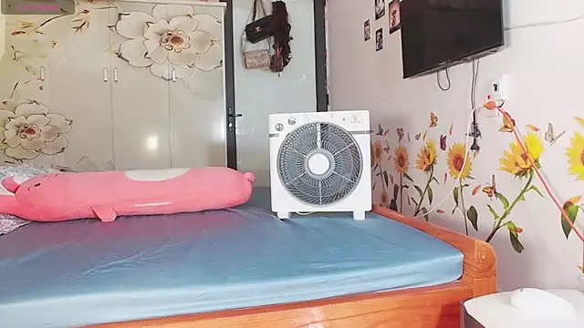 lyly asian online show from April 2026 12:57:01 AM