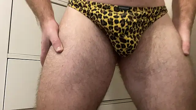 Snapshot of BrianJohnson_ chatting on November 2025 10:03:01 AM BrianJohnson online show from November 2025 10:03:01 AM