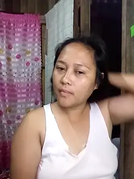 Snapshot of pretty_me092121 chatting on May 2026 08:14:01 PM pretty me092121 online show from May 2026 08:14:01 PM