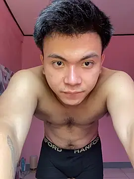 Snapshot of JerichoGutierez chatting on July 2026 04:18:01 AM JerichoGutierez online show from July 2026 04:18:01 AM