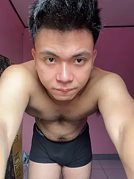 Snapshot of JerichoGutierez chatting on July 2026 04:10:02 AM JerichoGutierez online show from July 2026 04:10:02 AM