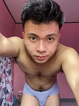 Snapshot of JerichoGutierez chatting on July 2026 03:24:01 AM JerichoGutierez online show from July 2026 03:24:01 AM